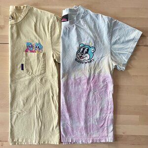 Cool Shirtz Lot of 2 T-Shirts Yellow Max and Chad & Pastel Nobody Cares size Med